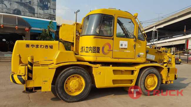 Komatsu LW80M 8 ตัน จากญี่ปุ่น โทร 086-0044333 065-8844400 089-0080077 089-0050007 www.nmc99.com Komatsu LW80M 8 ตัน จากญี่ปุ่น โทร 086-0044333 065-8844400 089-0080077 089-0050007 www.nmc99.com