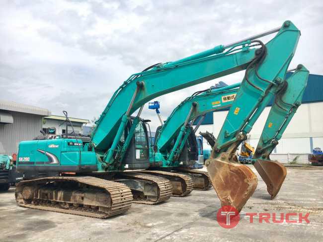 Kobelco SK200 รุ่น8 ปี2011 แทรคใหญ่ นำเข้าจากญี่ปุ่น โทร 080 6565422 หนิง