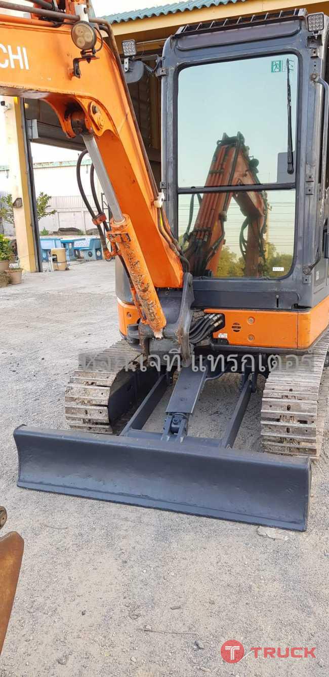 HITACHI ZX30U-2 เก่าญี่ปุ่น รถปี 2009 มีลายหัวเจาะ แทรกเหล็ก แอร์พร้อม HITACHI ZX30U-2 เก่าญี่ปุ่น รถปี 2009 มีลายหัวเจาะ แทรกเหล็ก แอร์พร้อม