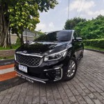 Kia Grand carnival 2.2 EX wagon ATไมล์แท้ ปีใหม่ สภาพสวย ปี 2018 สีดำ