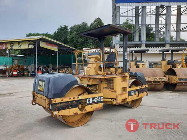 ขายรถบดอัดสั่นสะเทือน ยี่ห้อ CATERPILLAR CB434C นำเข้าจาก USA ไม่เคยใช้งานในไทย