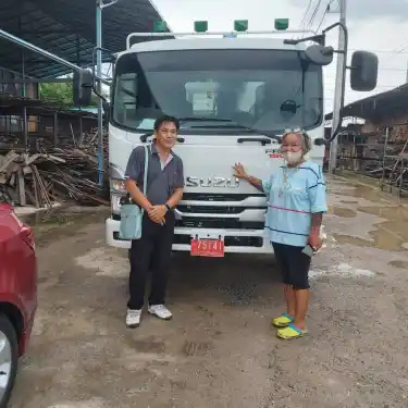 เอื้ออาทรรถบรรทุกใหม่ป้ายแดง